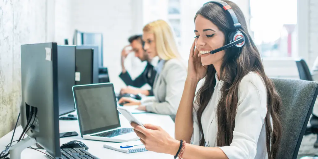 Why should you Outsource Customer Support?